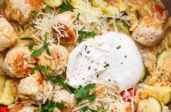 Summer Squash Chicken Skillet – Fit Foodie FInds